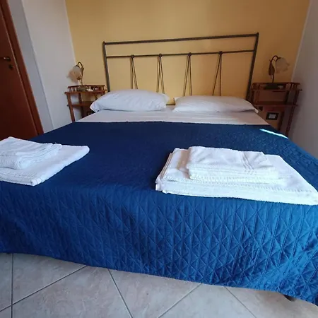 Acqua Cristallina بيت ضيافة 2*